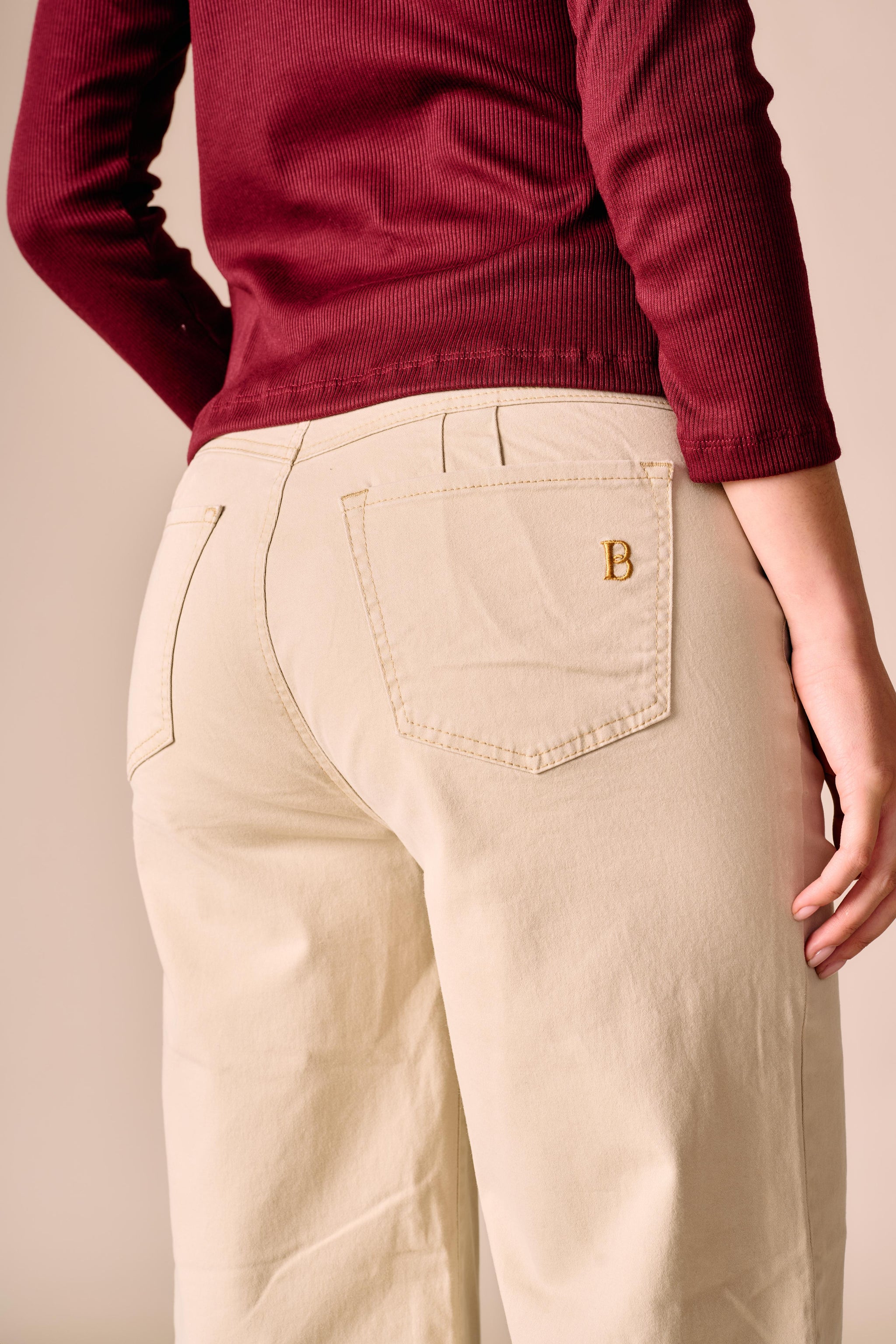 Pantalón Mys - Loose Fit Beige