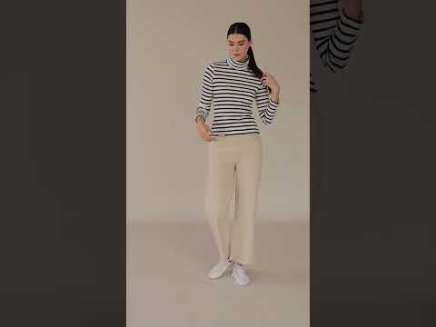 Cuello Tortuga - Azul Marino y Blanco